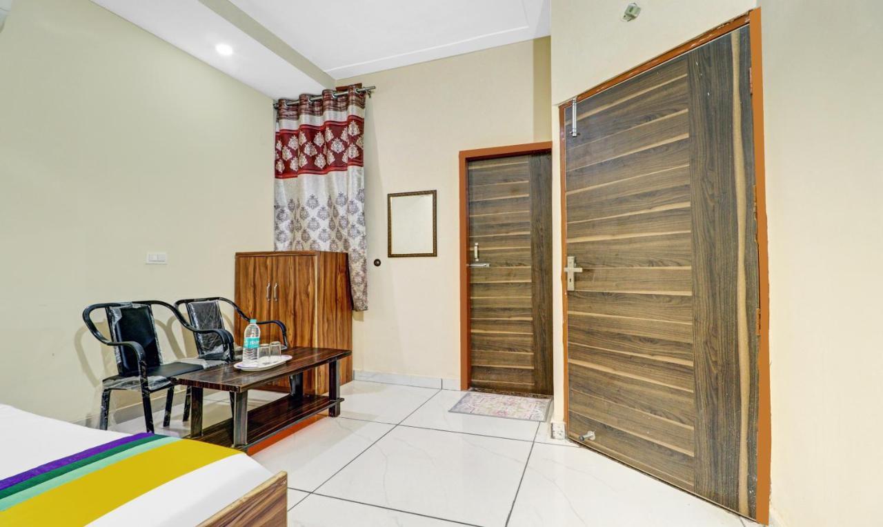 מלון Sohāna Itsy By Treebo - Sk Grand - Sector 80 Mohali מראה חיצוני תמונה